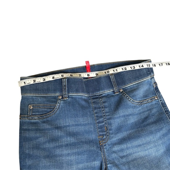 SPANX Denim Pull On Bell Bottom Jeans 20456Q Size Medium - Picture 4 of 7